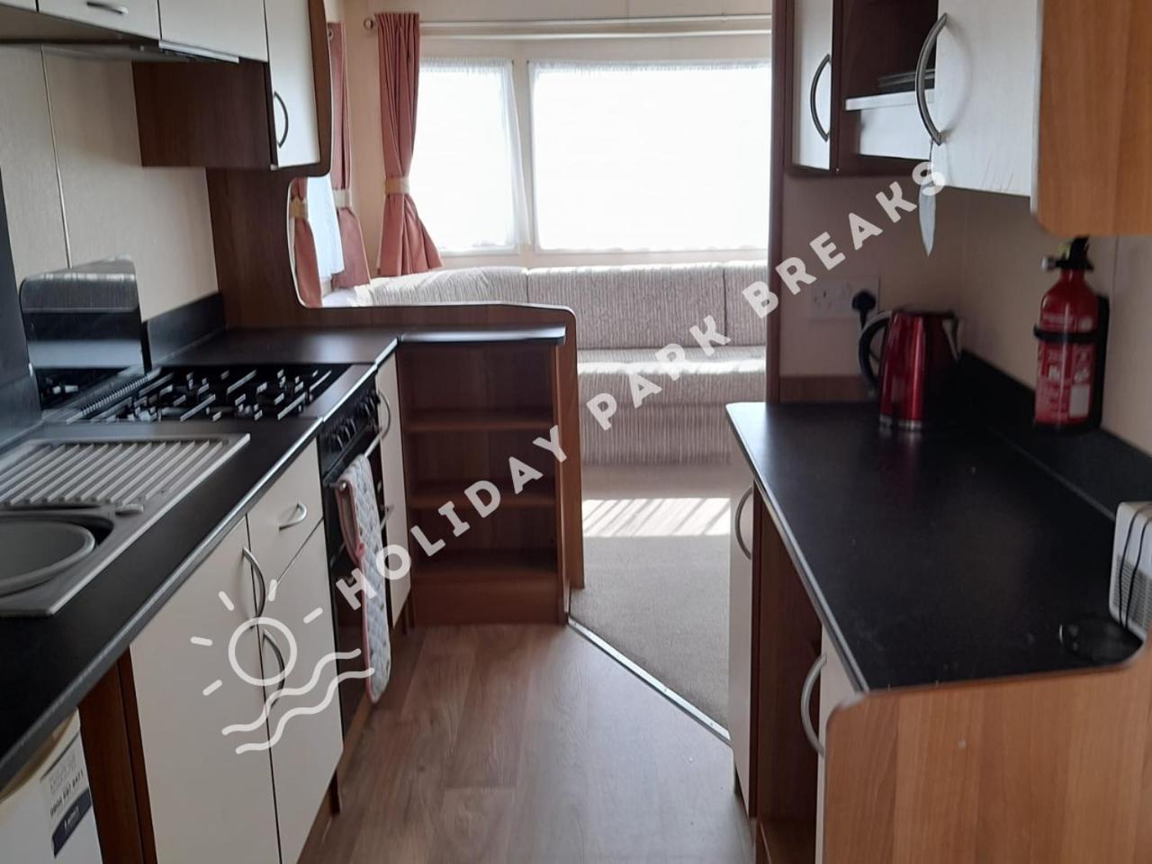 Beachcomber - Cosy 2 Bed Near Beach At Seal Bay, Selsey Exterior photo